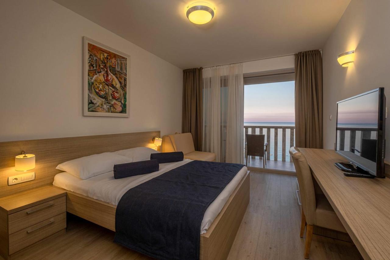 Poseidon The Beach Hotel Budva Eksteriør bilde